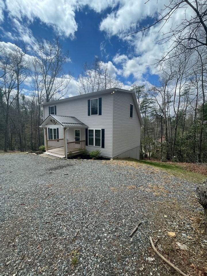 350 Pinewood Cir - Photo 2 of 49