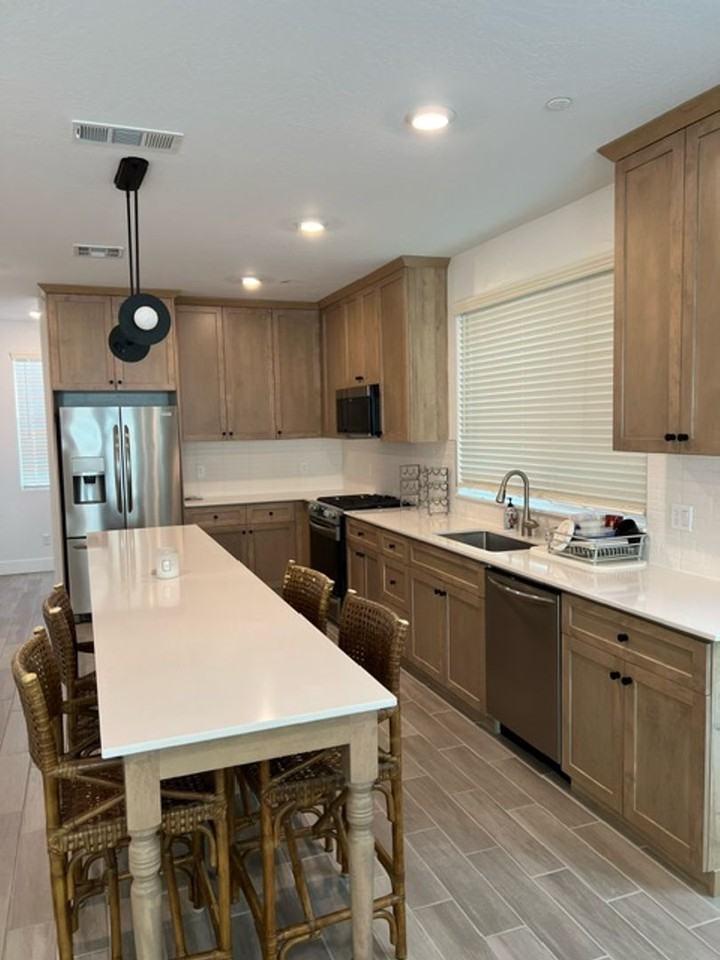 2710 E Tamarind Dr - Photo 7 of 21