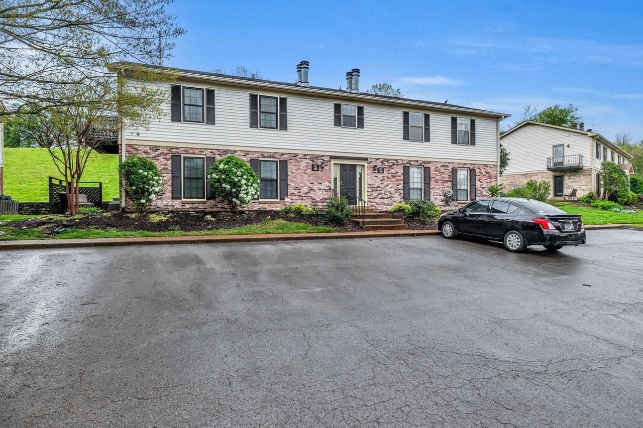 749 Fox Ridge Dr - Photo 3 of 27