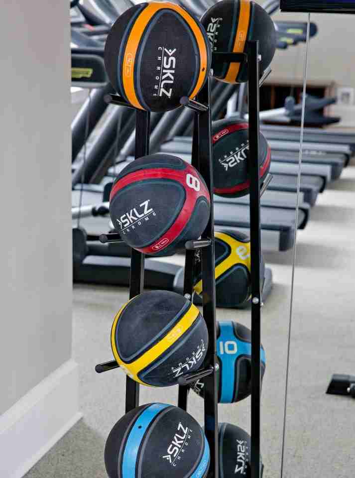 Avalon Roseland - Photo 3 of 27