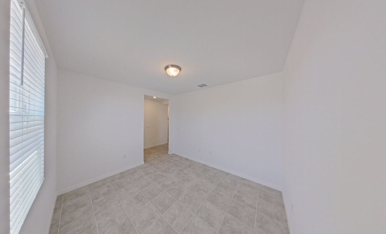 2404 White Tail St - Photo 4 of 13