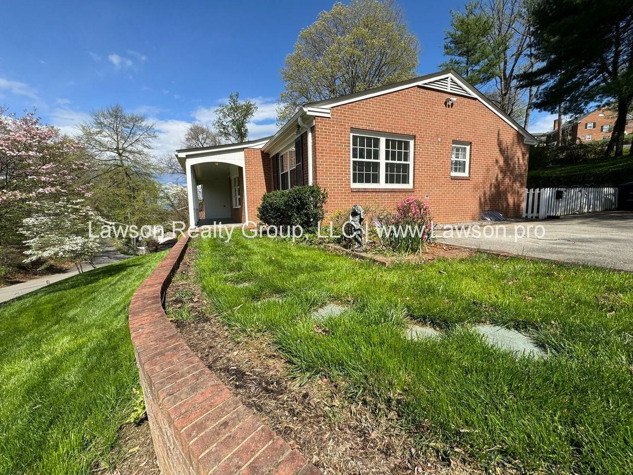 3074 Carolina Ave Sw - Photo 2 of 50