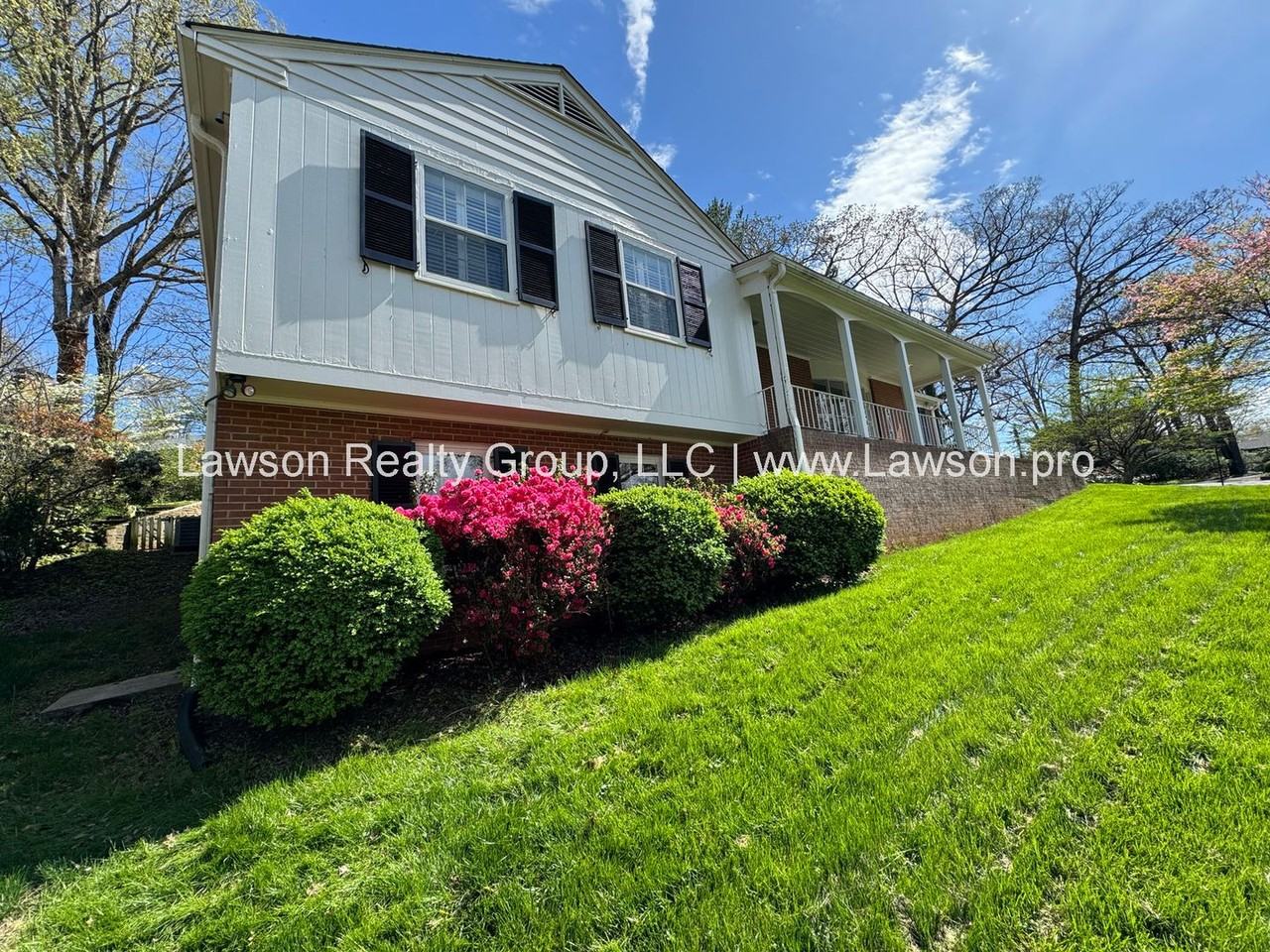 3074 Carolina Ave Sw - Photo 3 of 50