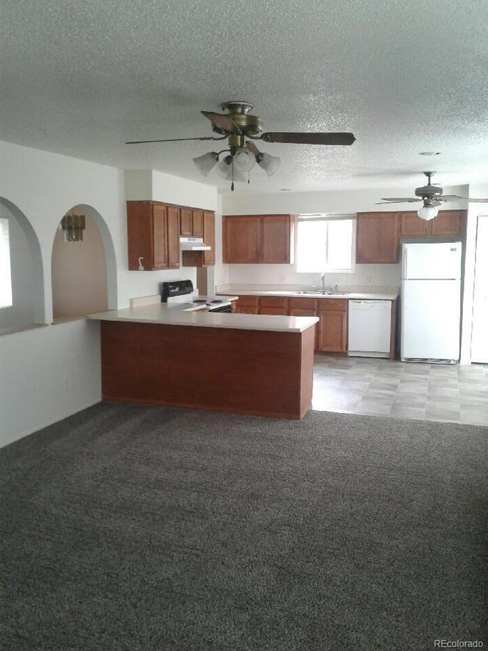 15904 E Stanford Pl - Photo 2 of 9