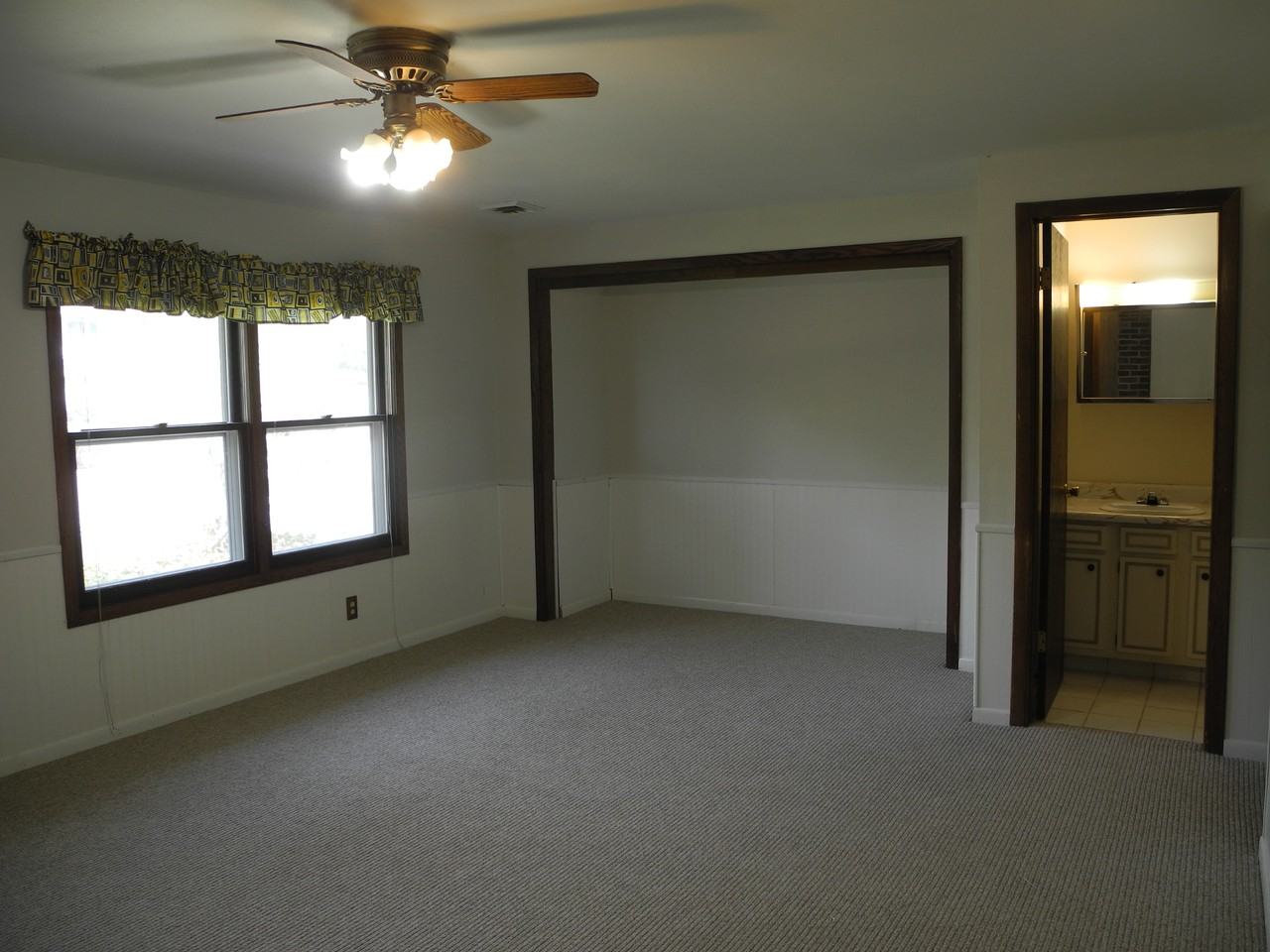 618 Central Ave #NA - Photo 3 of 31