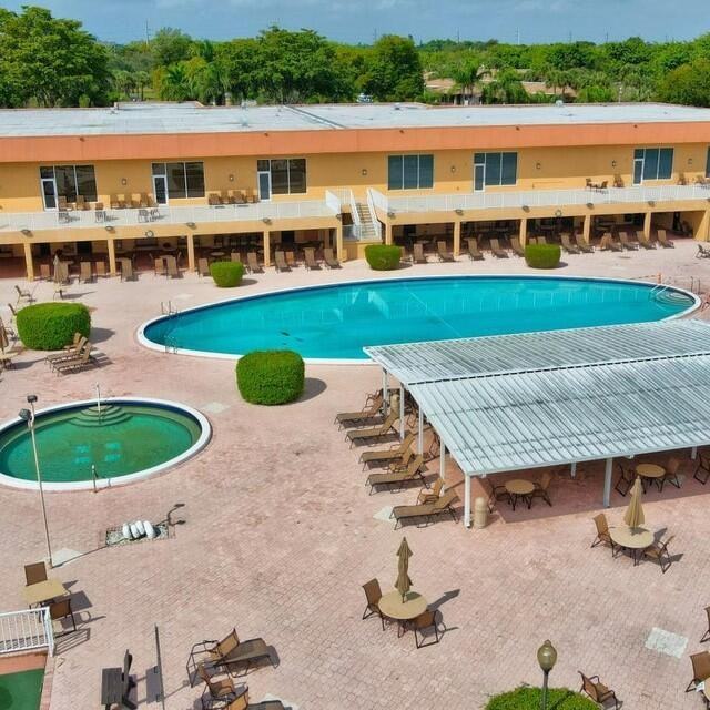 15355 Lakes Of Delray Blvd #201 - Photo 3 of 36