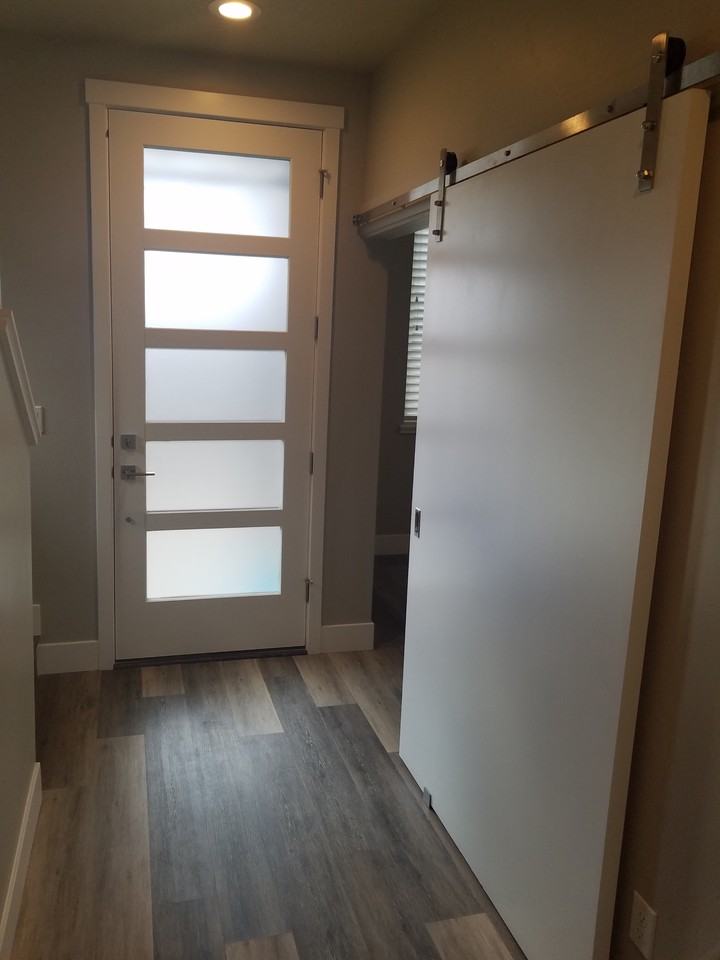 335 E 36th St #1 - Photo 3 of 35