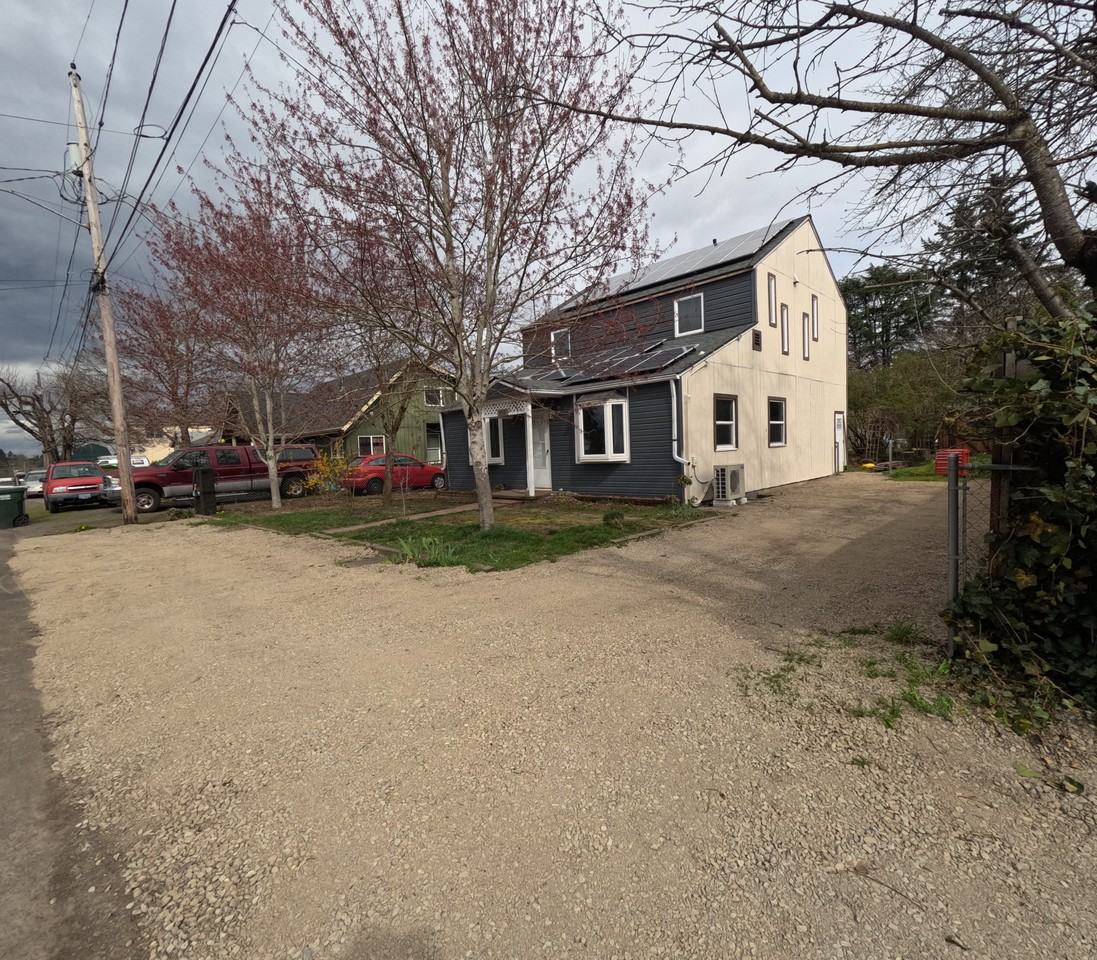 9516 Se 74th Ave #NA - Photo 2 of 15