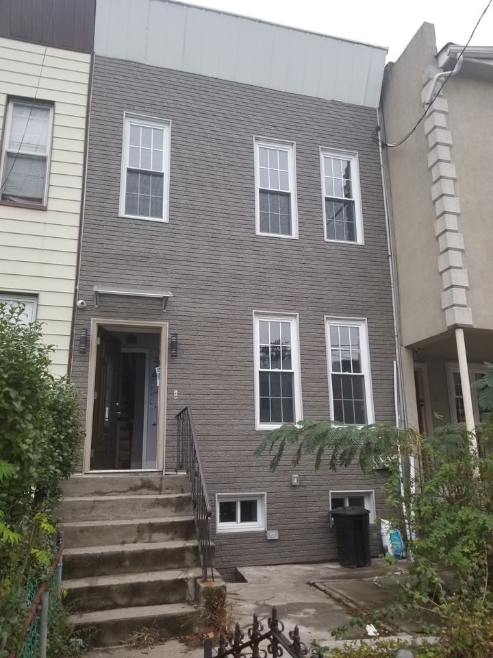 237 Fountain Ave #2