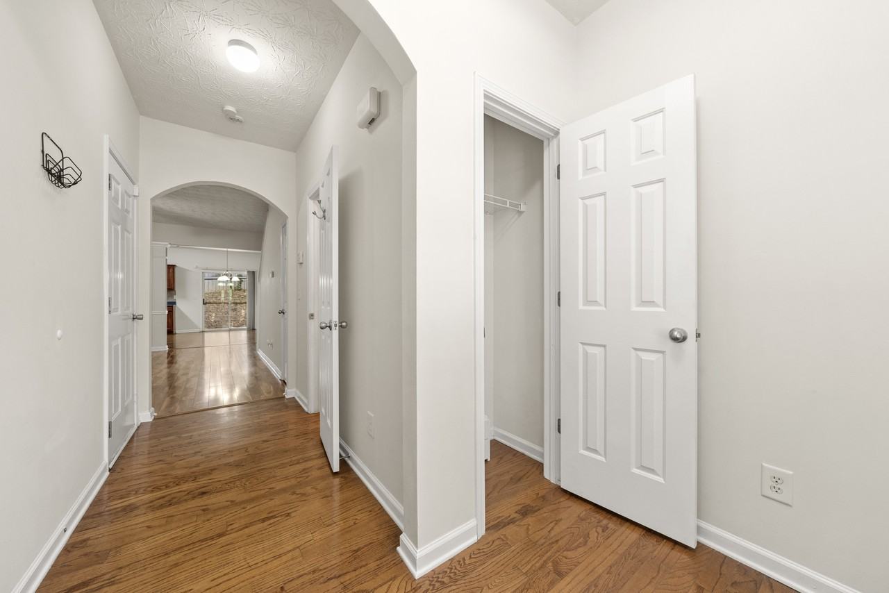 1262 Adcox Sq - Photo 7 of 25