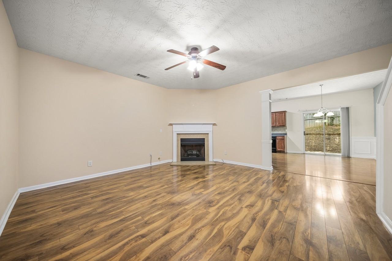 1262 Adcox Sq - Photo 5 of 25