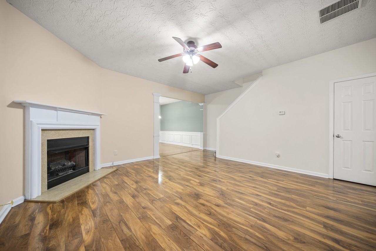 1262 Adcox Sq - Photo 6 of 25