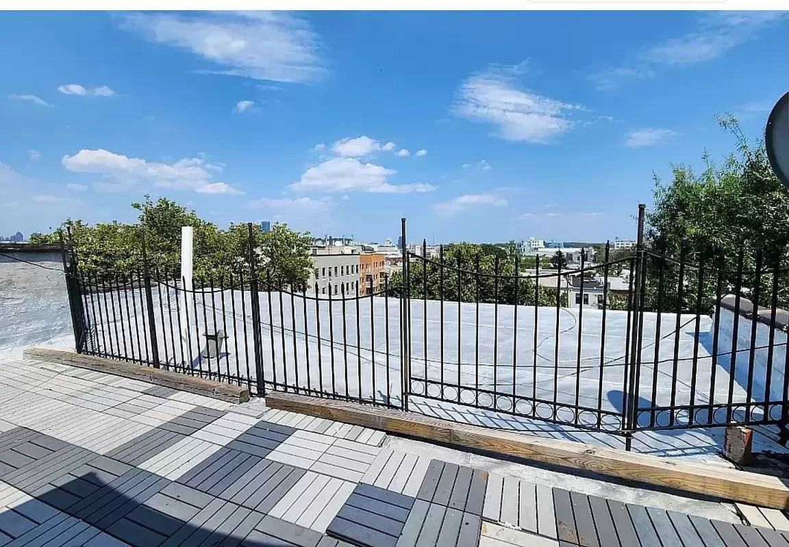 Newell St #3K - Photo 7 of 8