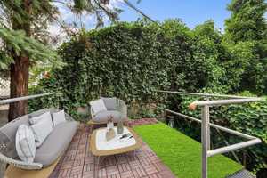 featured image of Newell St #GR