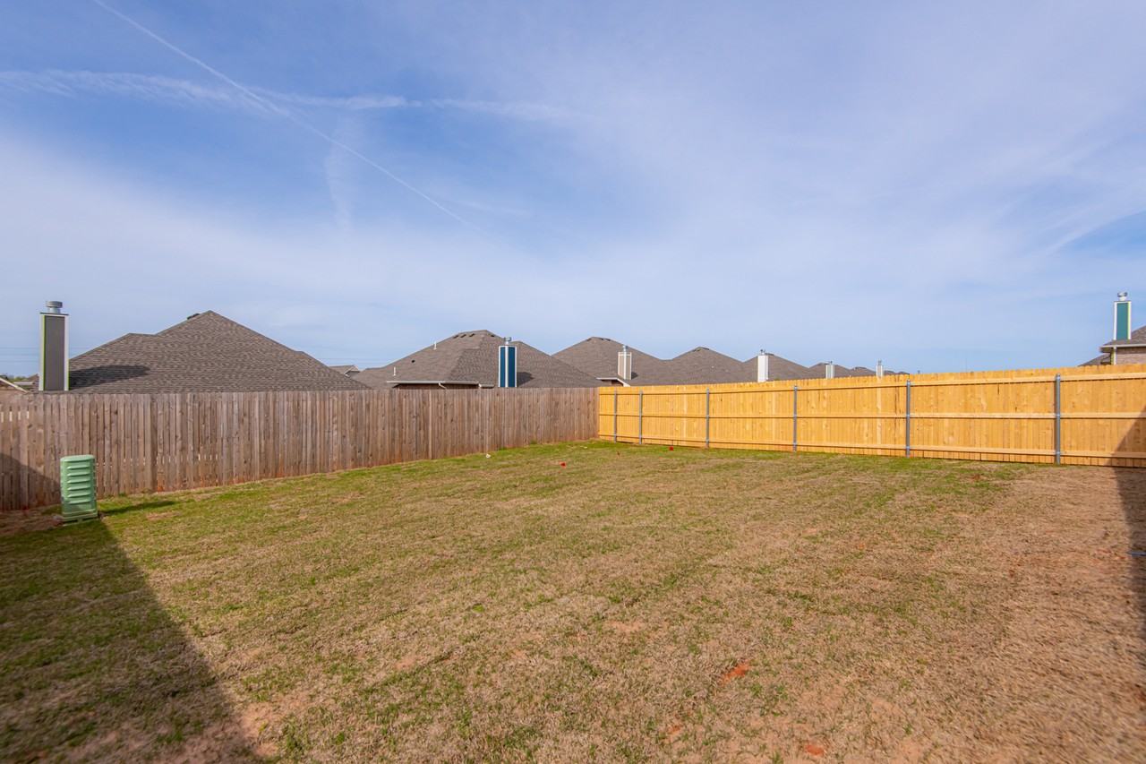 Nw 162nd St #1 - Photo 6 of 30