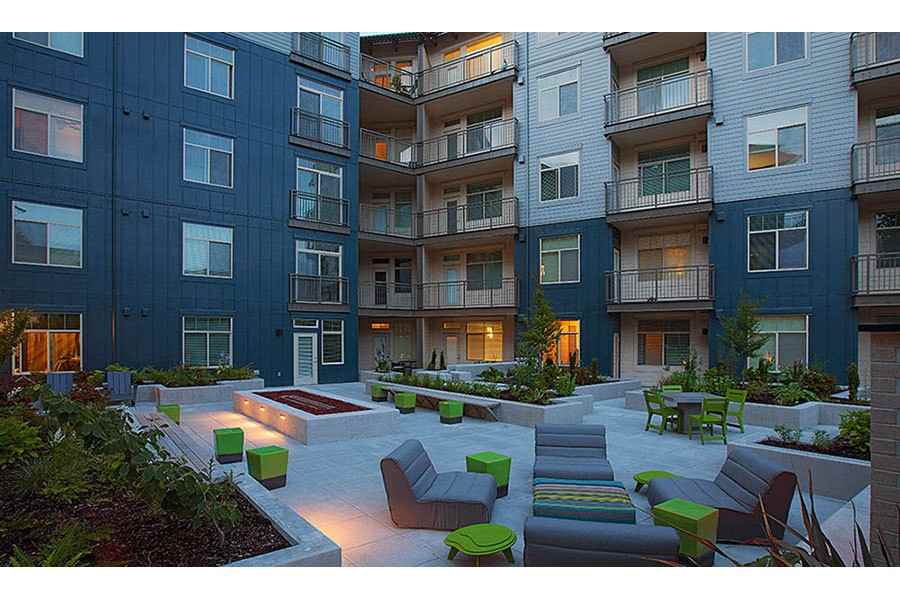 Elan Redmond - Photo 3 of 28