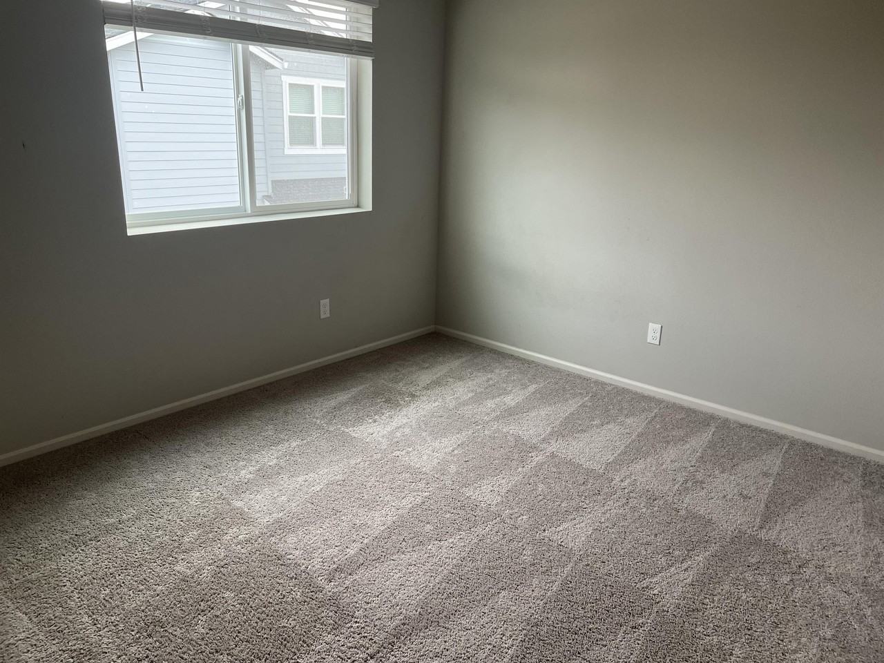 31469 Nw North Ave #1 - Photo 7 of 17
