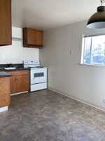 featured image of 412 Maple St #4