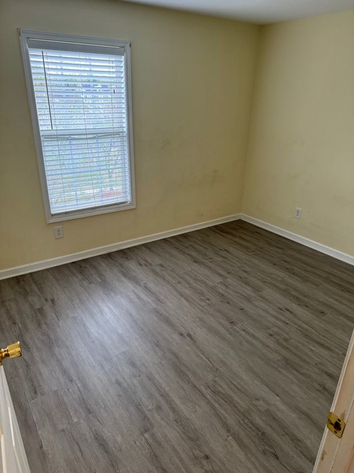 1138 Plaza Walk Dr - Photo 5 of 23