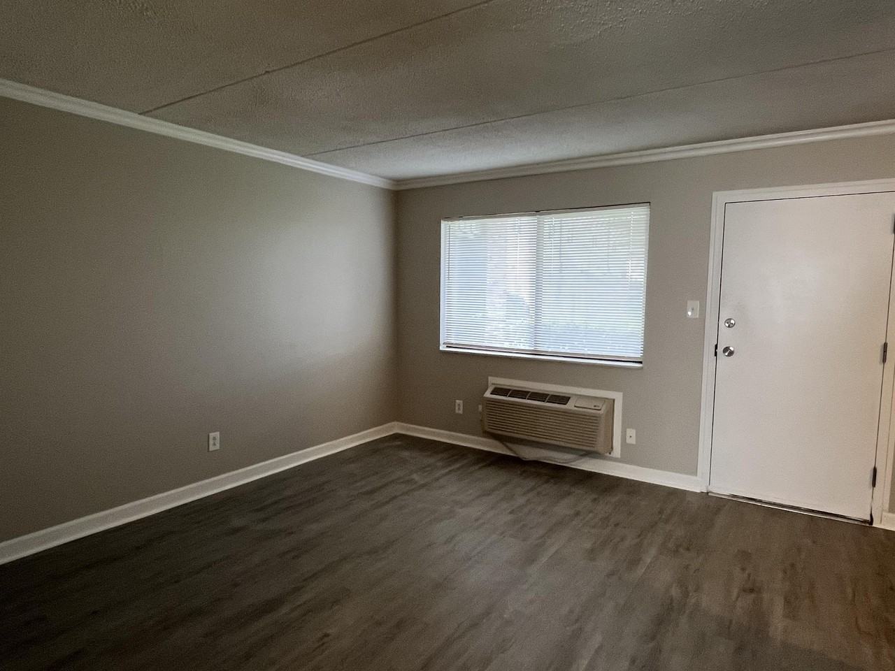 2733 Jersey Ave. B302 - 1 #1 - Photo 6 of 17