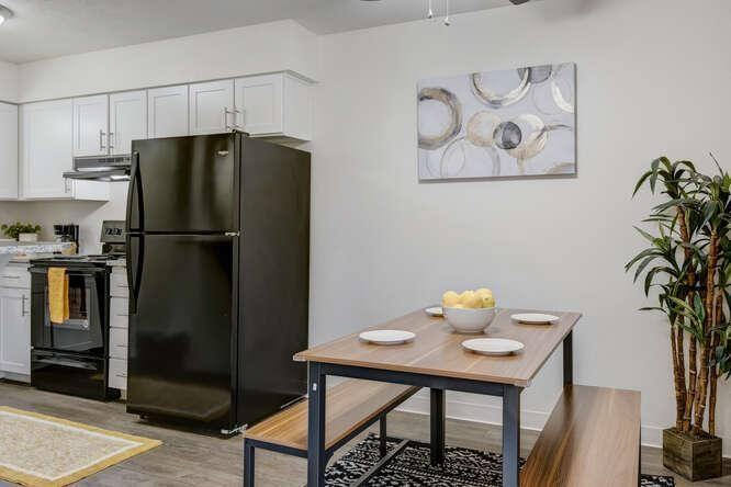 737 N Stilson Rd - Photo 2 of 29