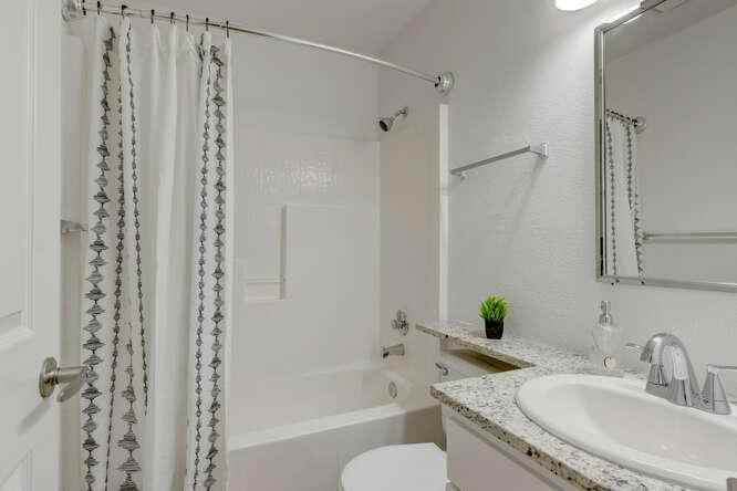 737 N Stilson Rd - Photo 4 of 29