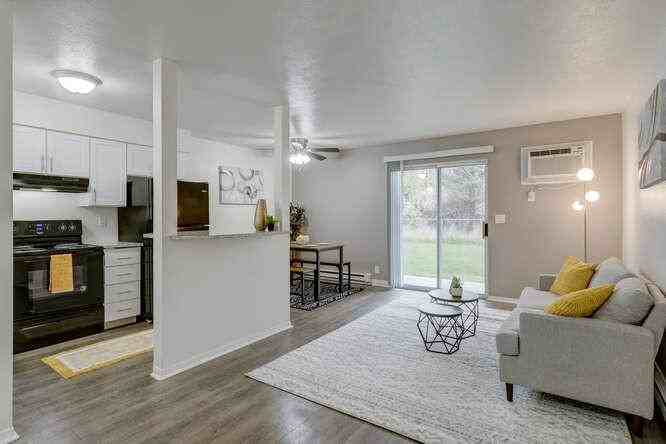 737 N Stilson Rd - Photo 5 of 29