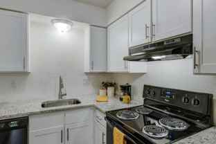 737 N Stilson Rd - Photo 1 of 1