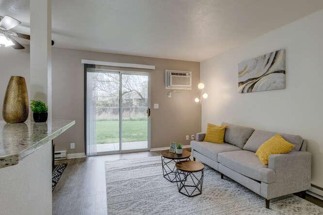 737 N Stilson Rd - Photo 5 of 29