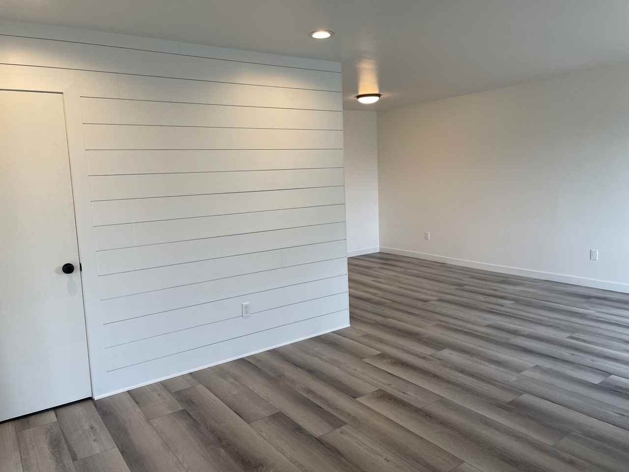 1206 W Columbia Ave - Photo 5 of 10