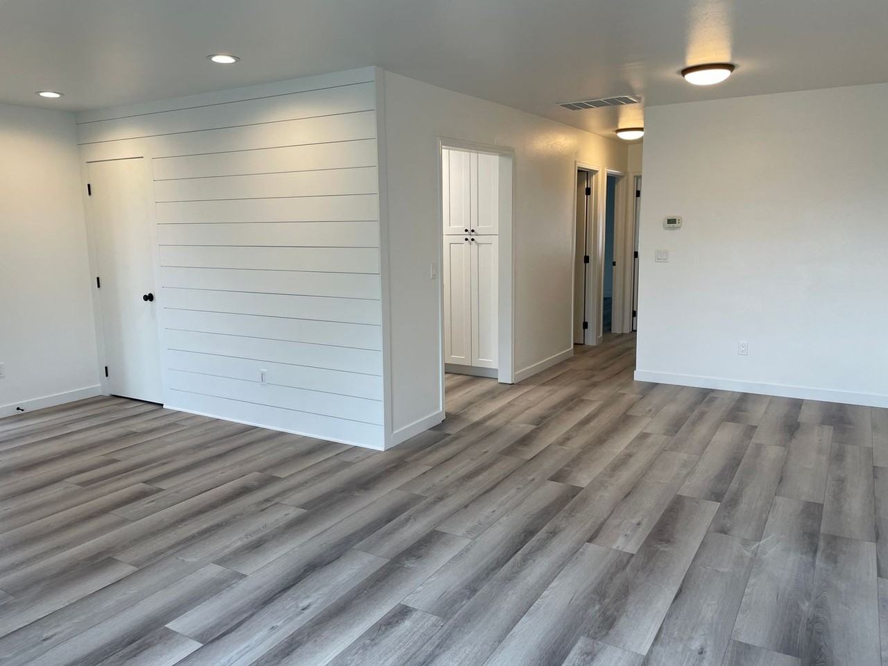1206 W Columbia Ave - Photo 6 of 10