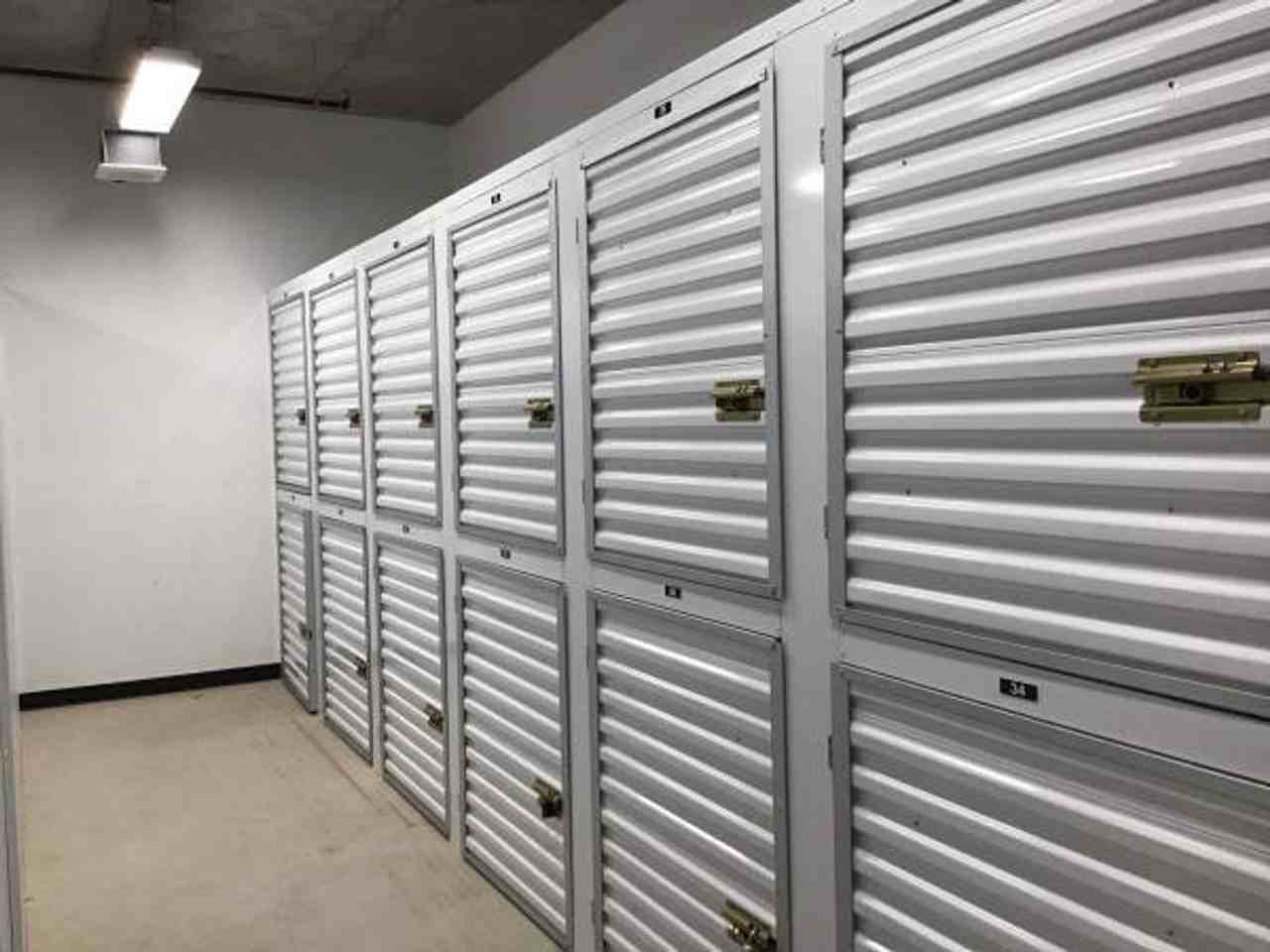 Track 66 - 836 NE 66th St - Photo 3 of 50