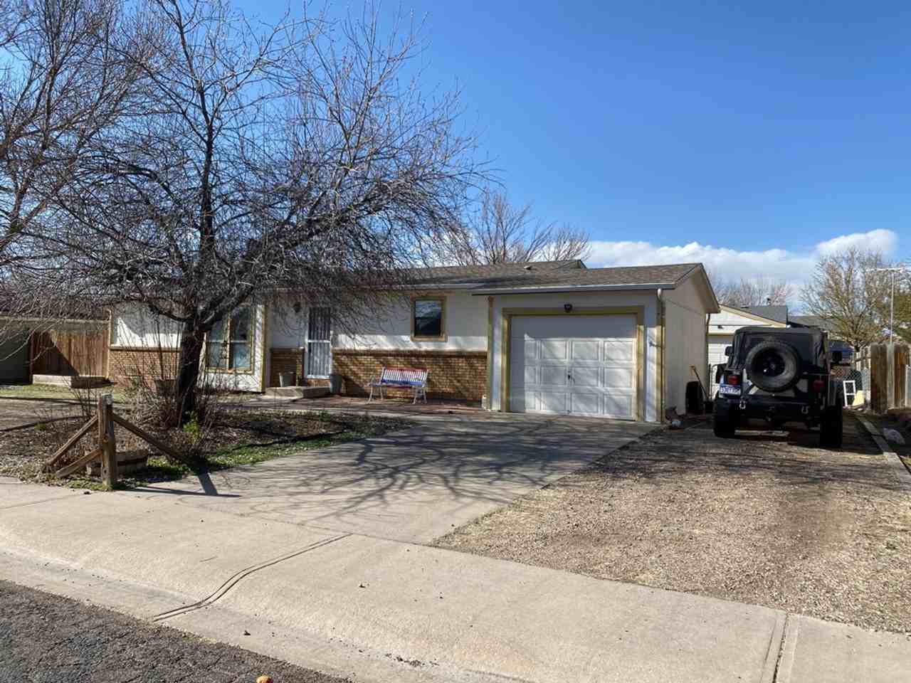 4132 Hayes Ave - Photo 2 of 39