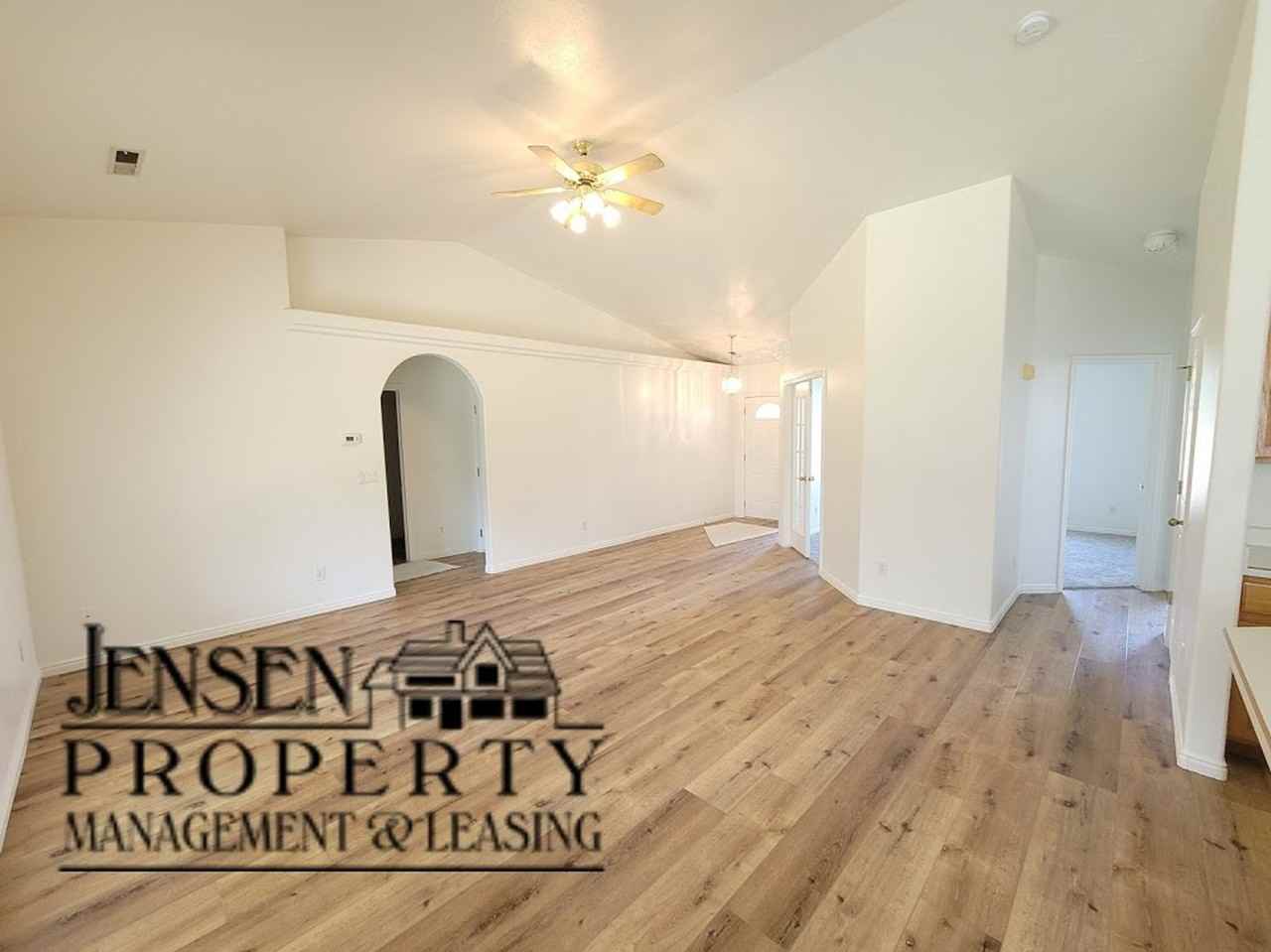 3851 W 200 N - Photo 6 of 17