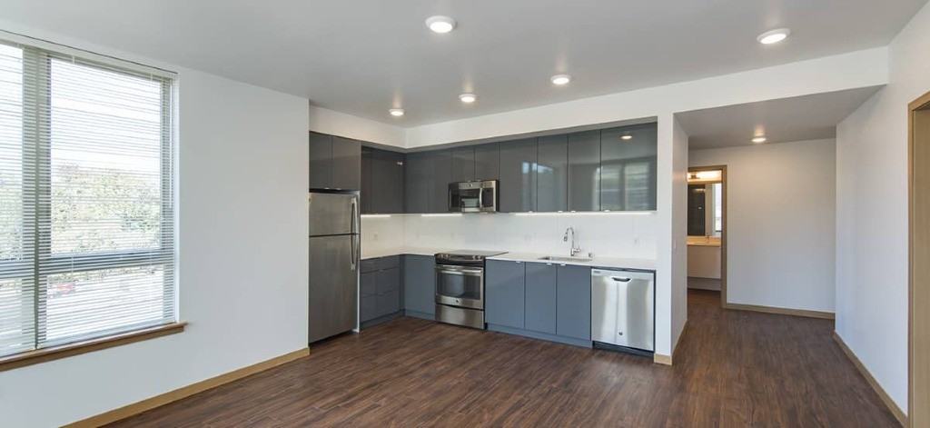 CityLine - Photo 3 of 11