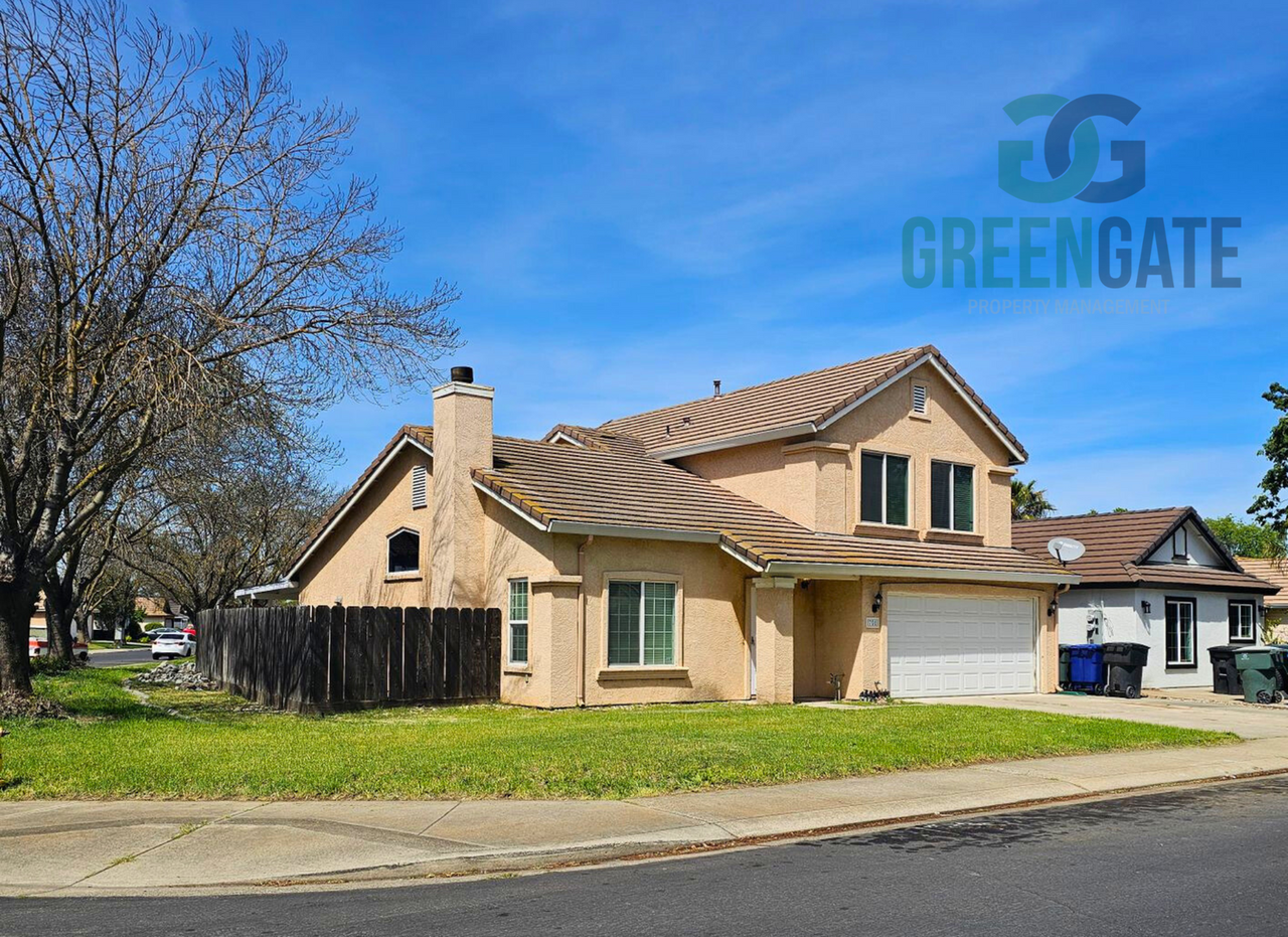 701 Codington Way - Photo 3 of 36