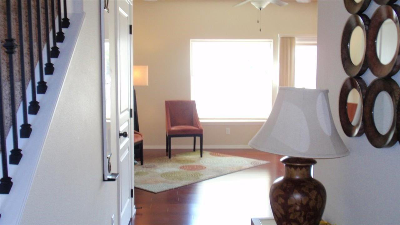 8879 W Evening Star Ln - Photo 2 of 15