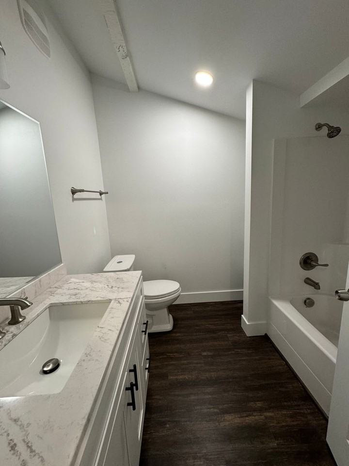 10054 Sw 35th Ave - Photo 7 of 12