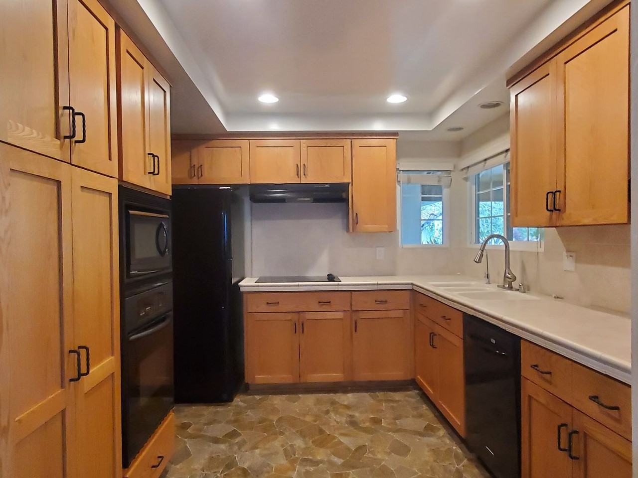 5838 Corumba Ct - Photo 2 of 9