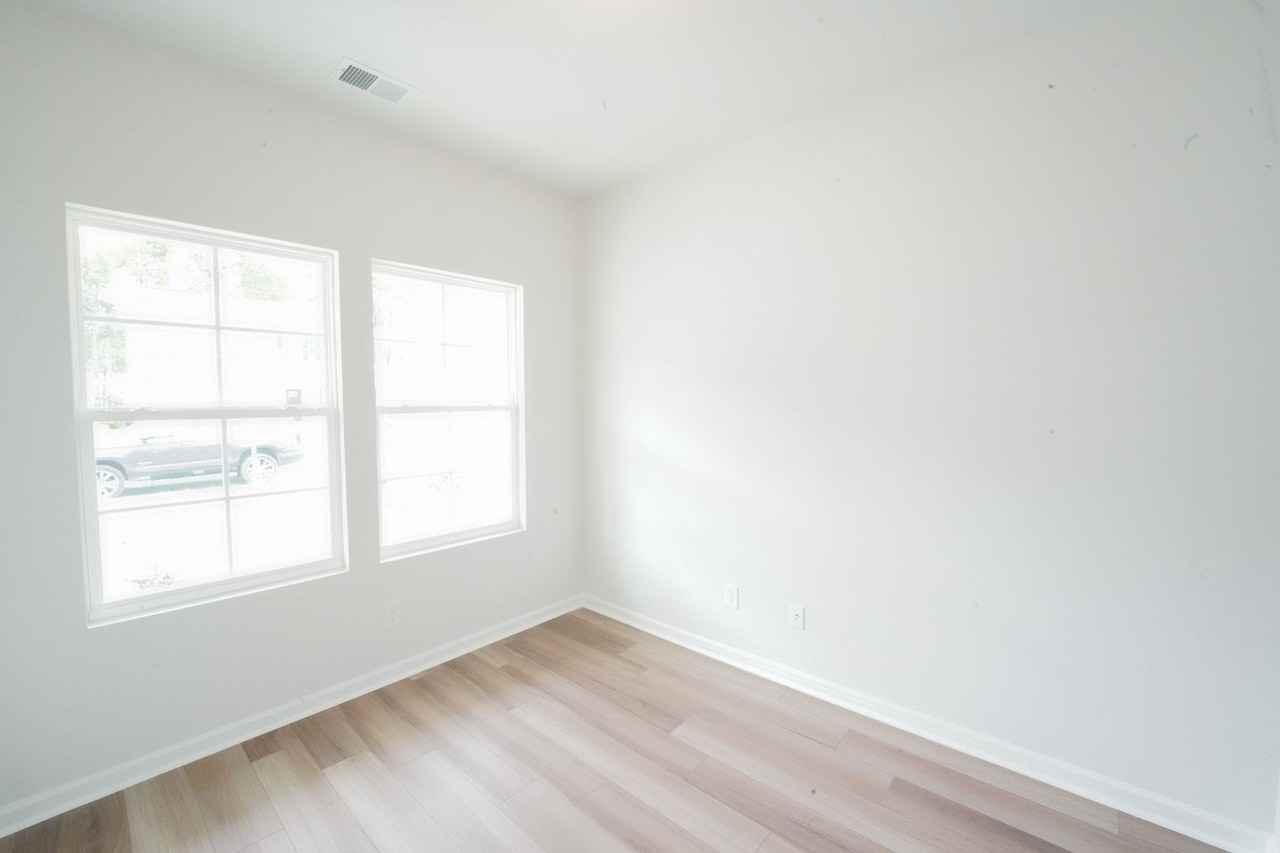 135 Jepson Way - Photo 7 of 46