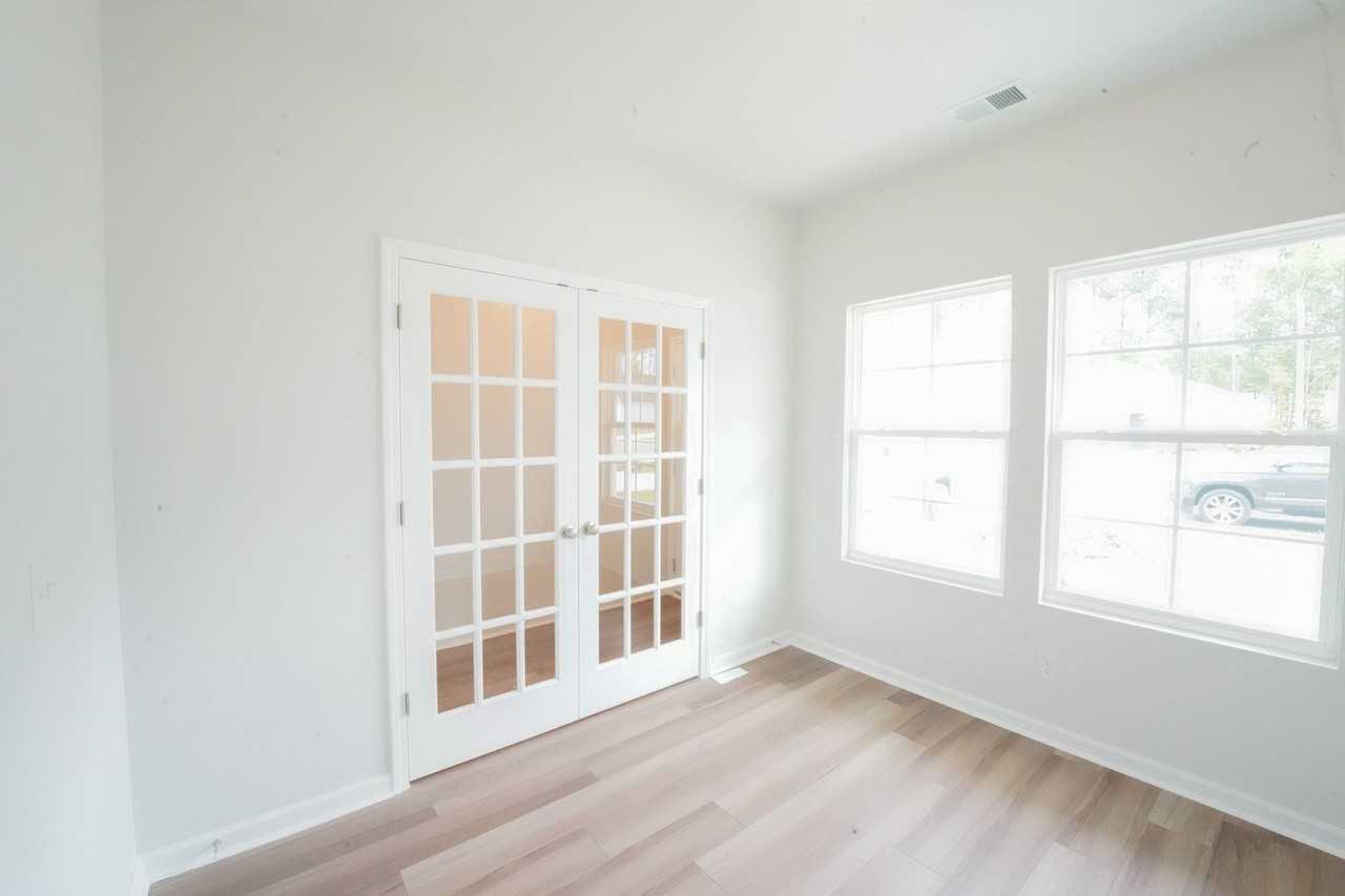 135 Jepson Way - Photo 6 of 46