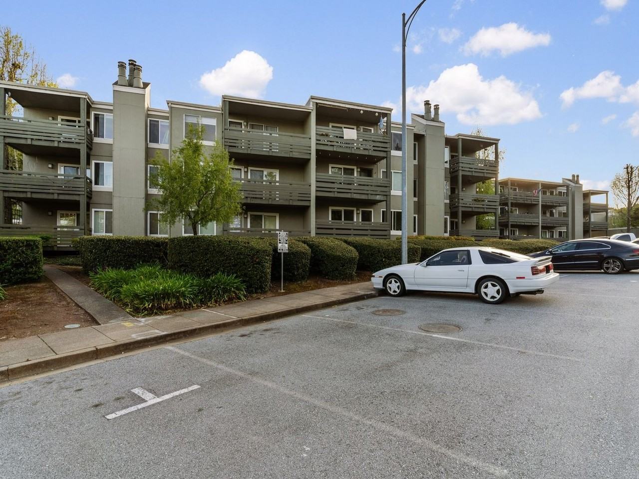 4008 Farm Hill Blvd - Photo 2 of 22