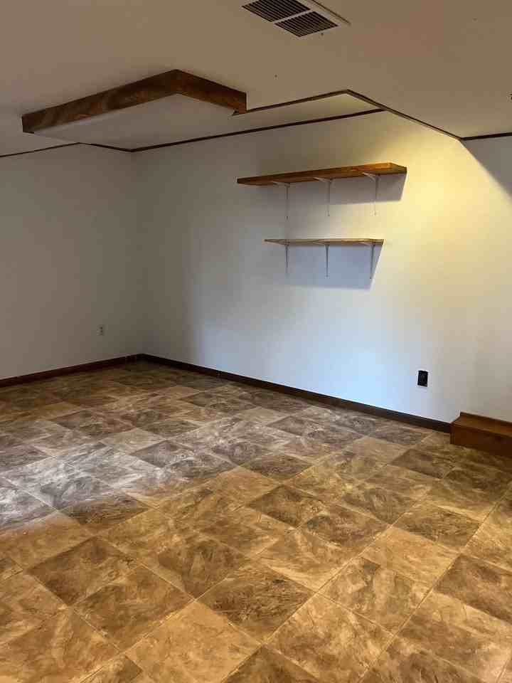 2133 Fair St - Photo 2 of 14
