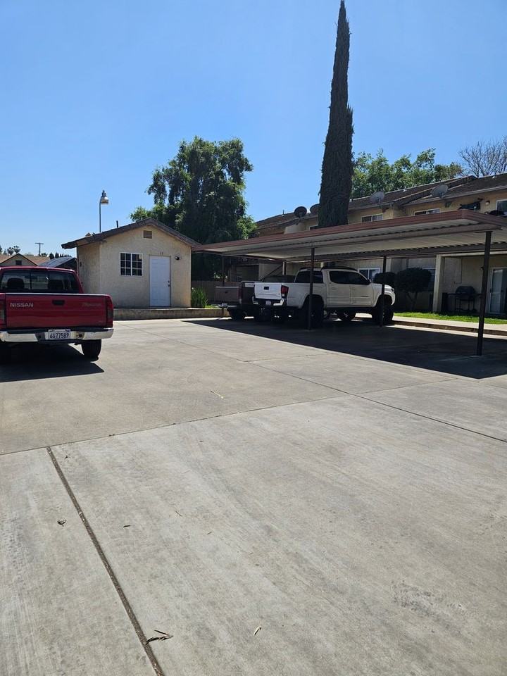 Parkview Apartments* - Photo 2 of 14