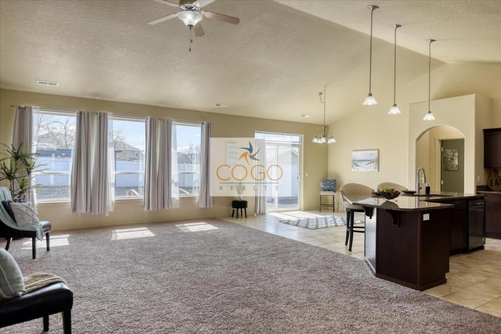 4342 W Magrath Dr - Photo 2 of 34