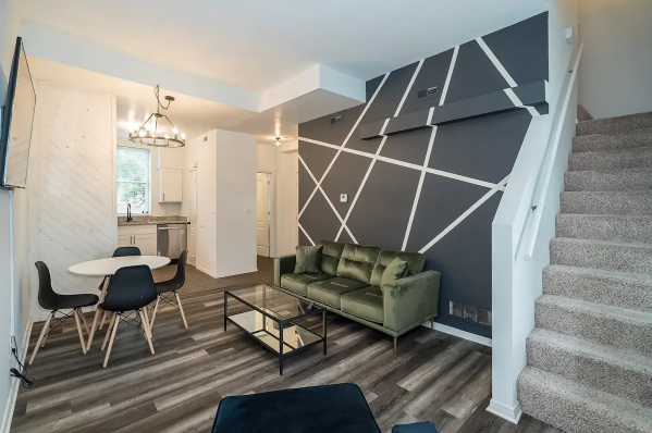 1909 Congress St - Photo 2 of 9