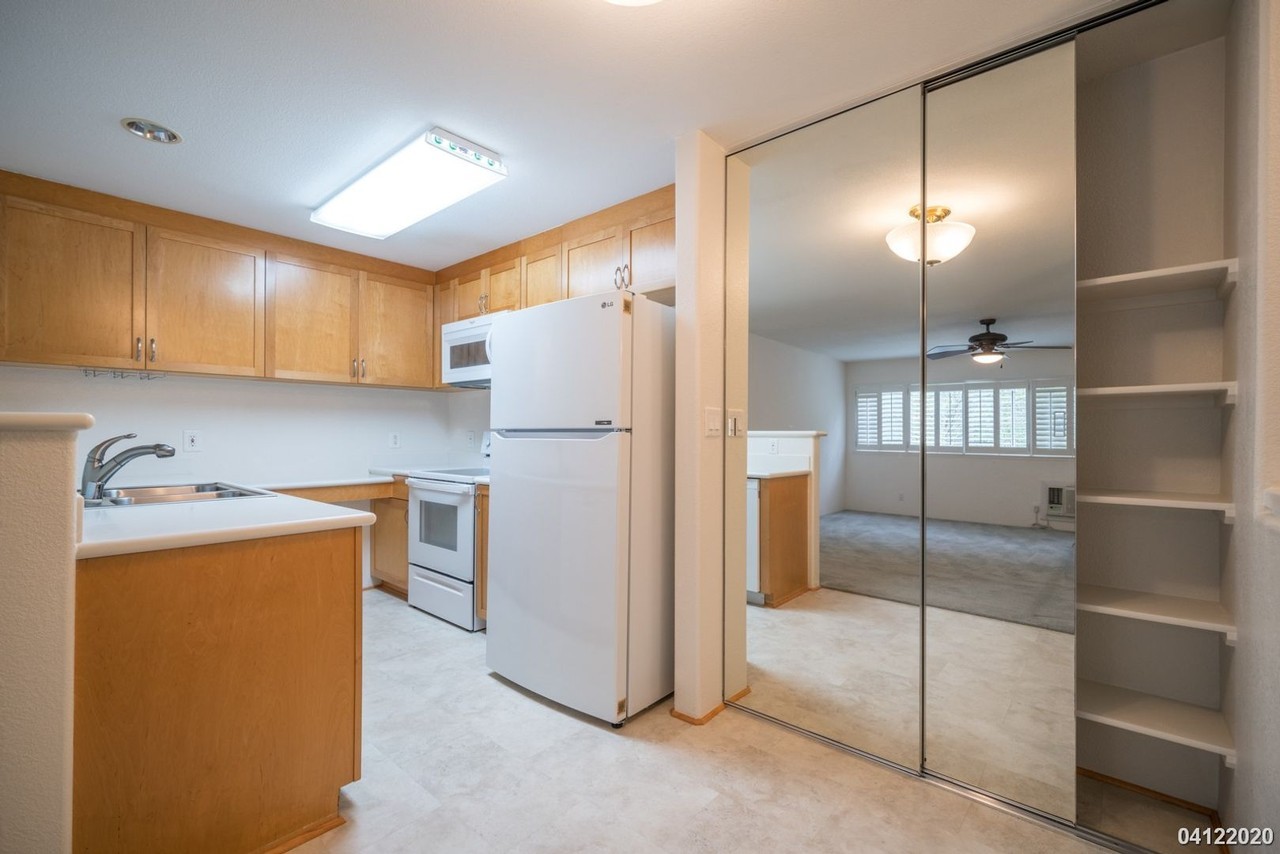 7116 Hawaii Kai Dr #59 - Photo 4 of 24