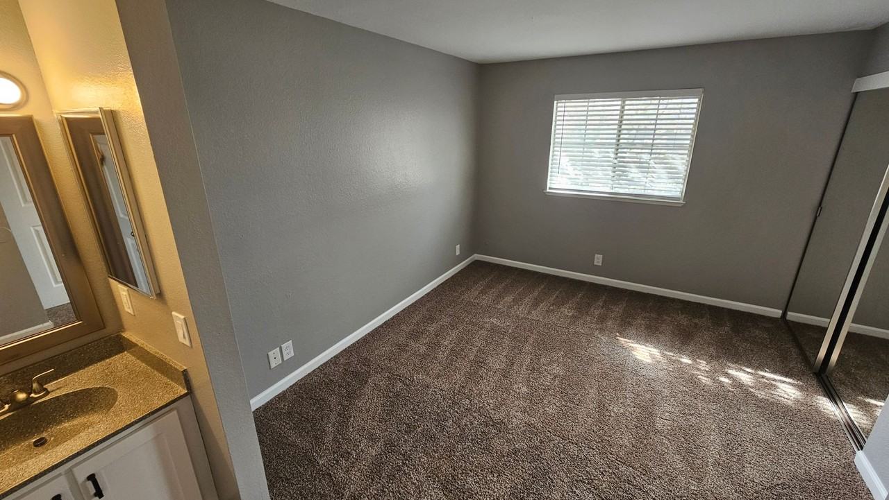 Cherry Blossom Apartments - Photo 5 of 9