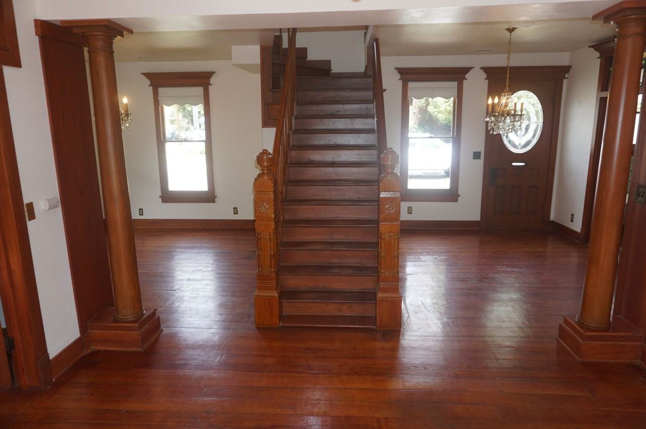 191 N Grand St - Photo 6 of 25