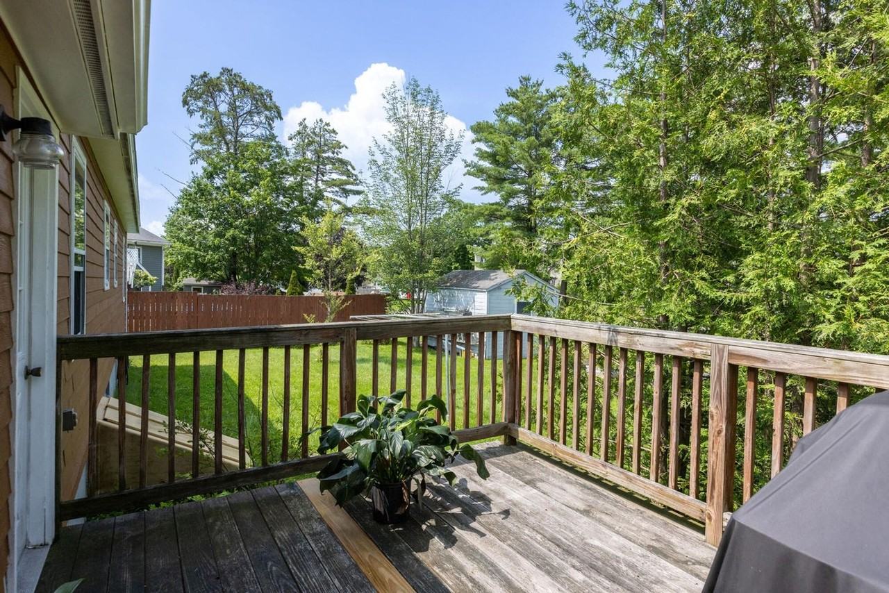 143 Lane Ave - Photo 2 of 13